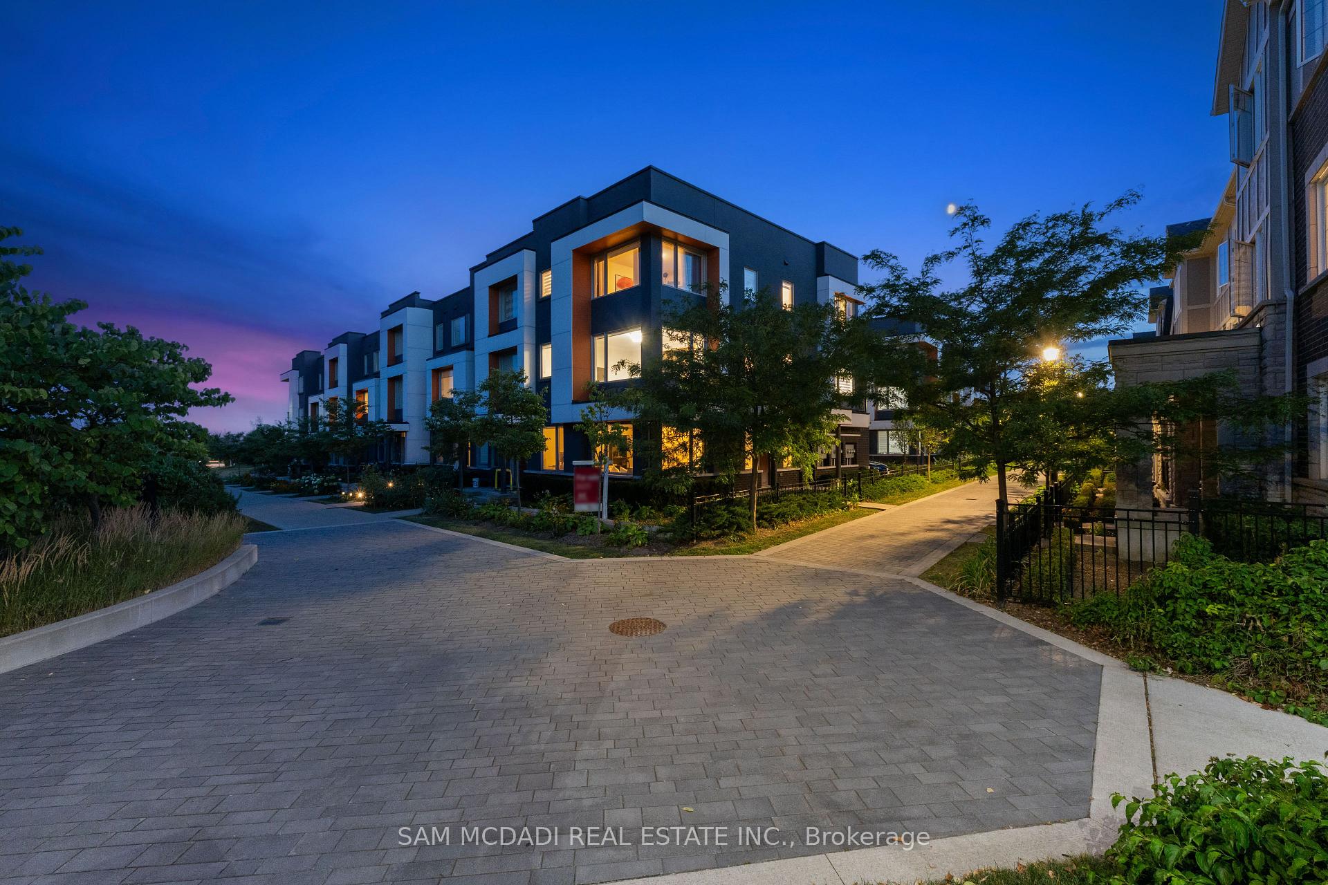 Photo 1 of Unit 34, 3006 Creekshore Common, Oakville, Glenorchy — HOMEH