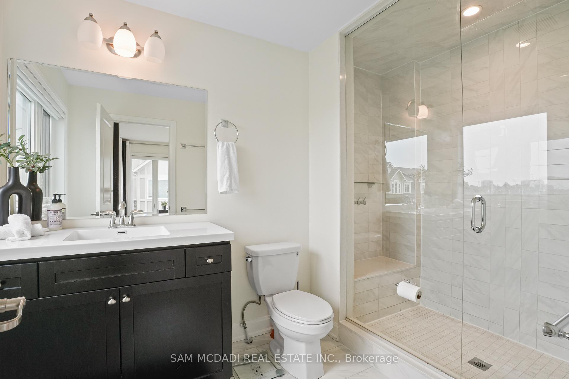 Photo 21 of Unit 34, 3006 Creekshore Common, Oakville, Glenorchy — HOMEH