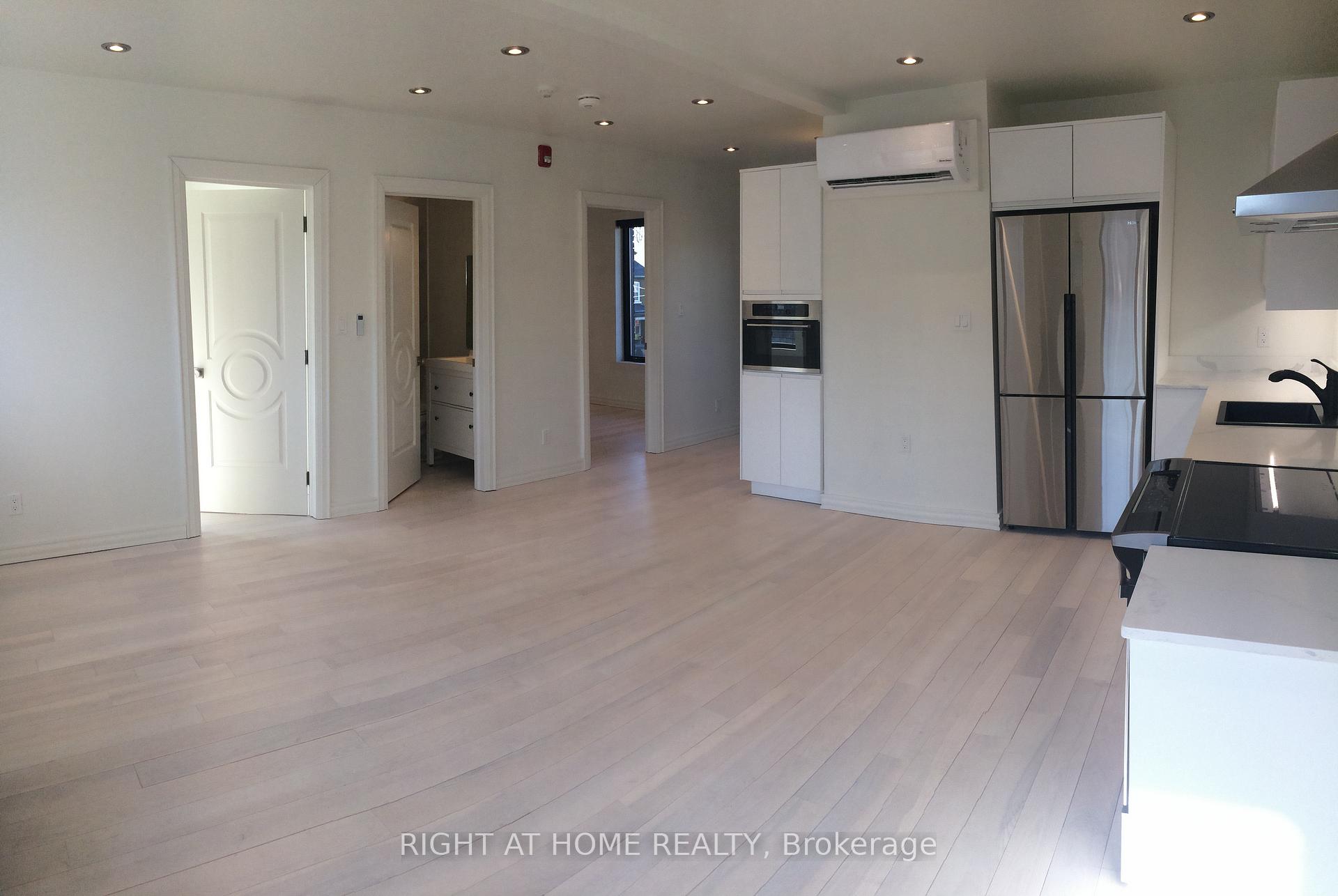 Photo 2 of Unit 4, 843 Main Street E, Hamilton, Stipley — HOMEH