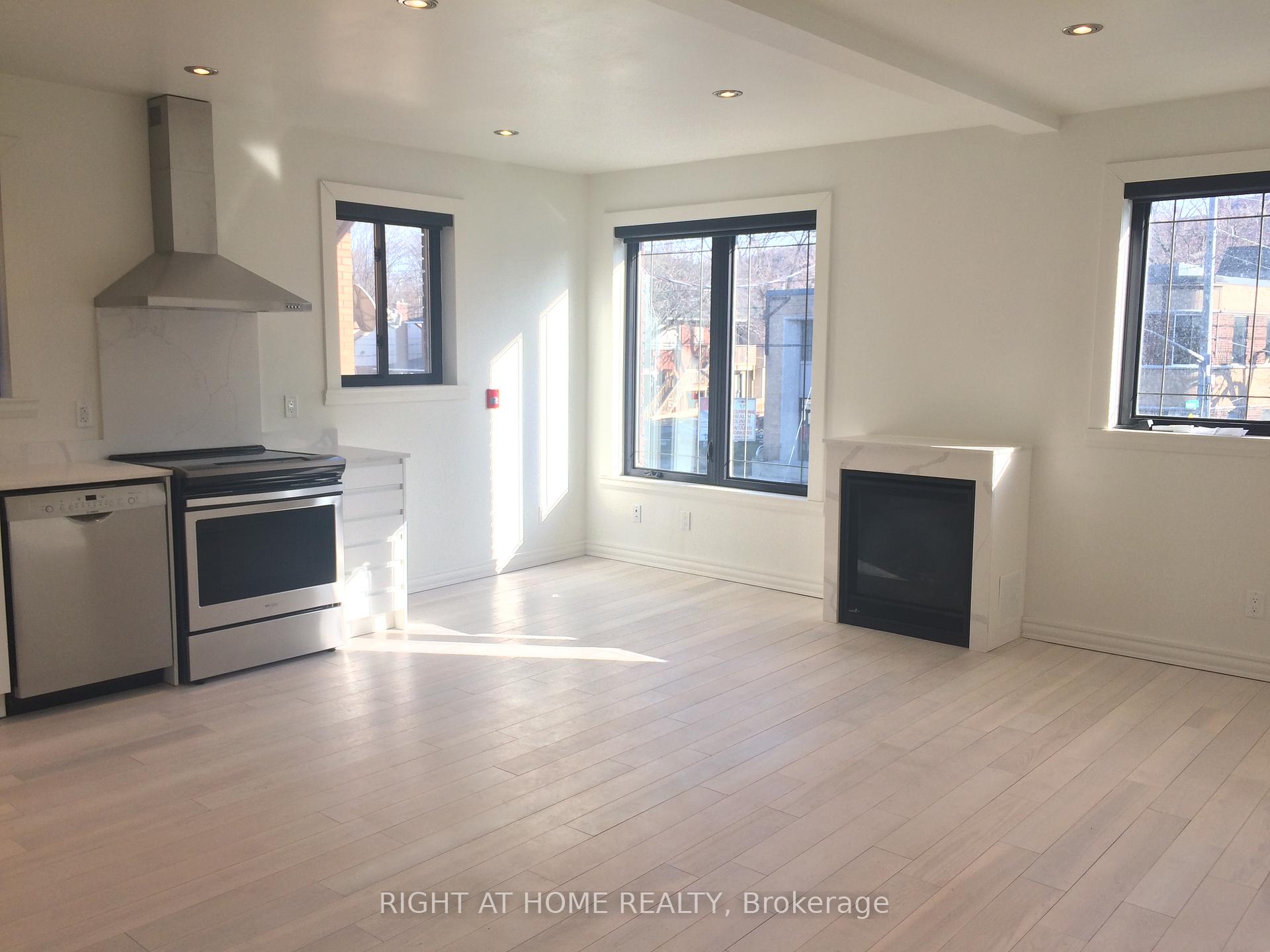 Photo 6 of Unit 4, 843 Main Street E, Hamilton, Stipley — HOMEH