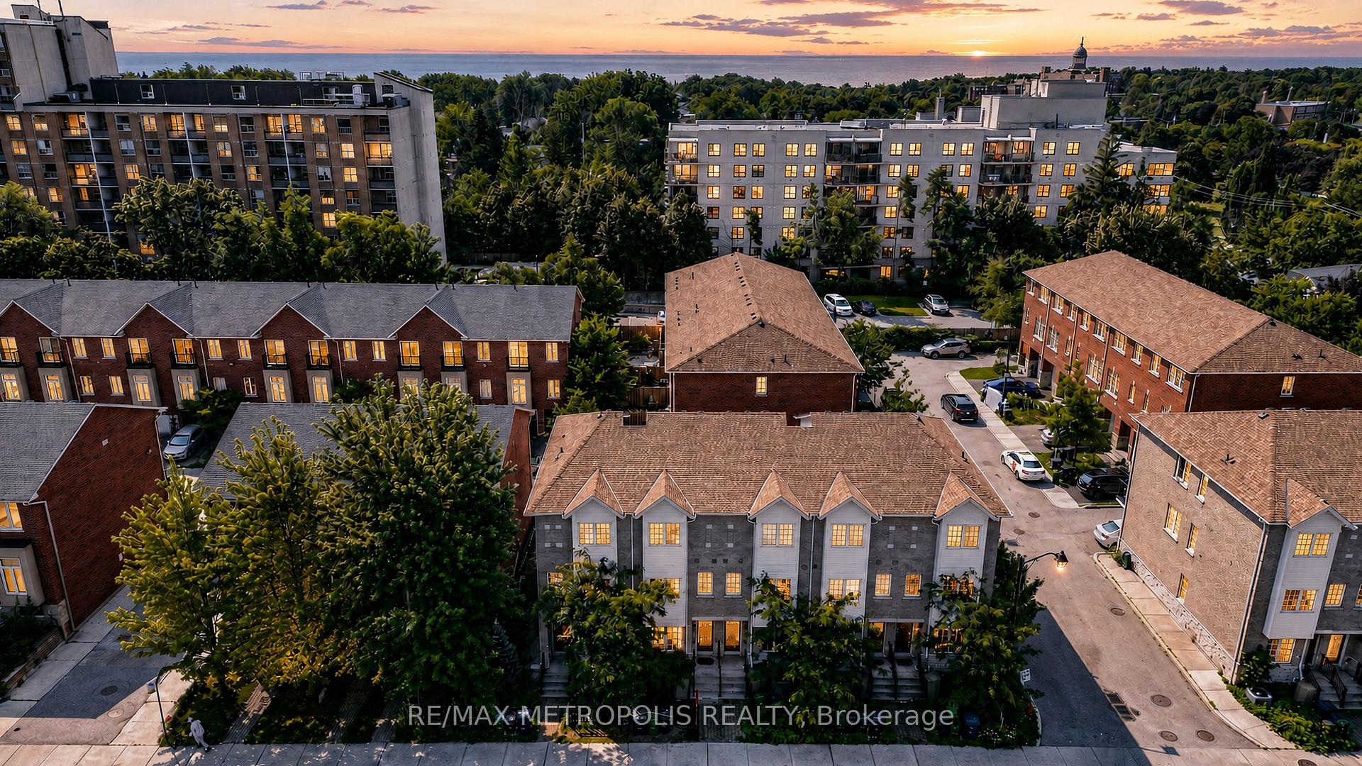 Photo 3 of 3767B St Claire Avenue E, Scarborough, Cliffcrest — HOMEH