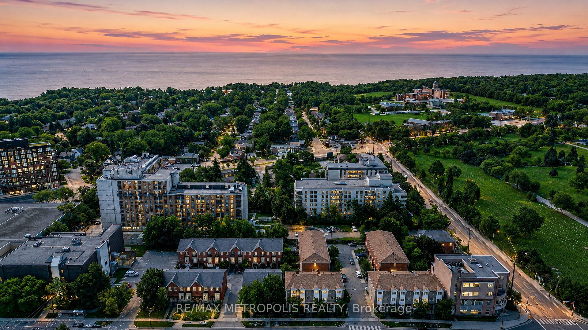 Photo 4 of 3767B St Claire Avenue E, Scarborough, Cliffcrest — HOMEH