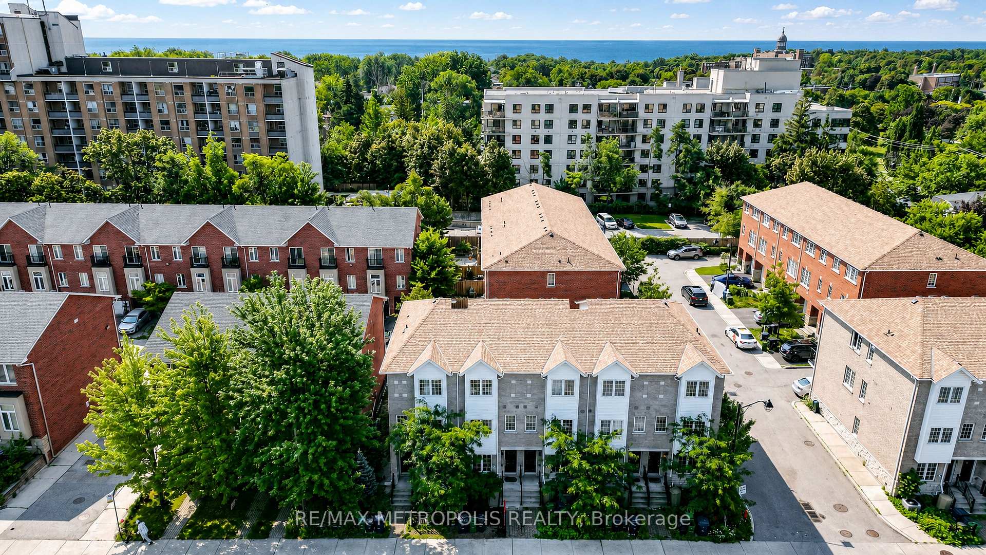 Photo 6 of 3767B St Claire Avenue E, Scarborough, Cliffcrest — HOMEH