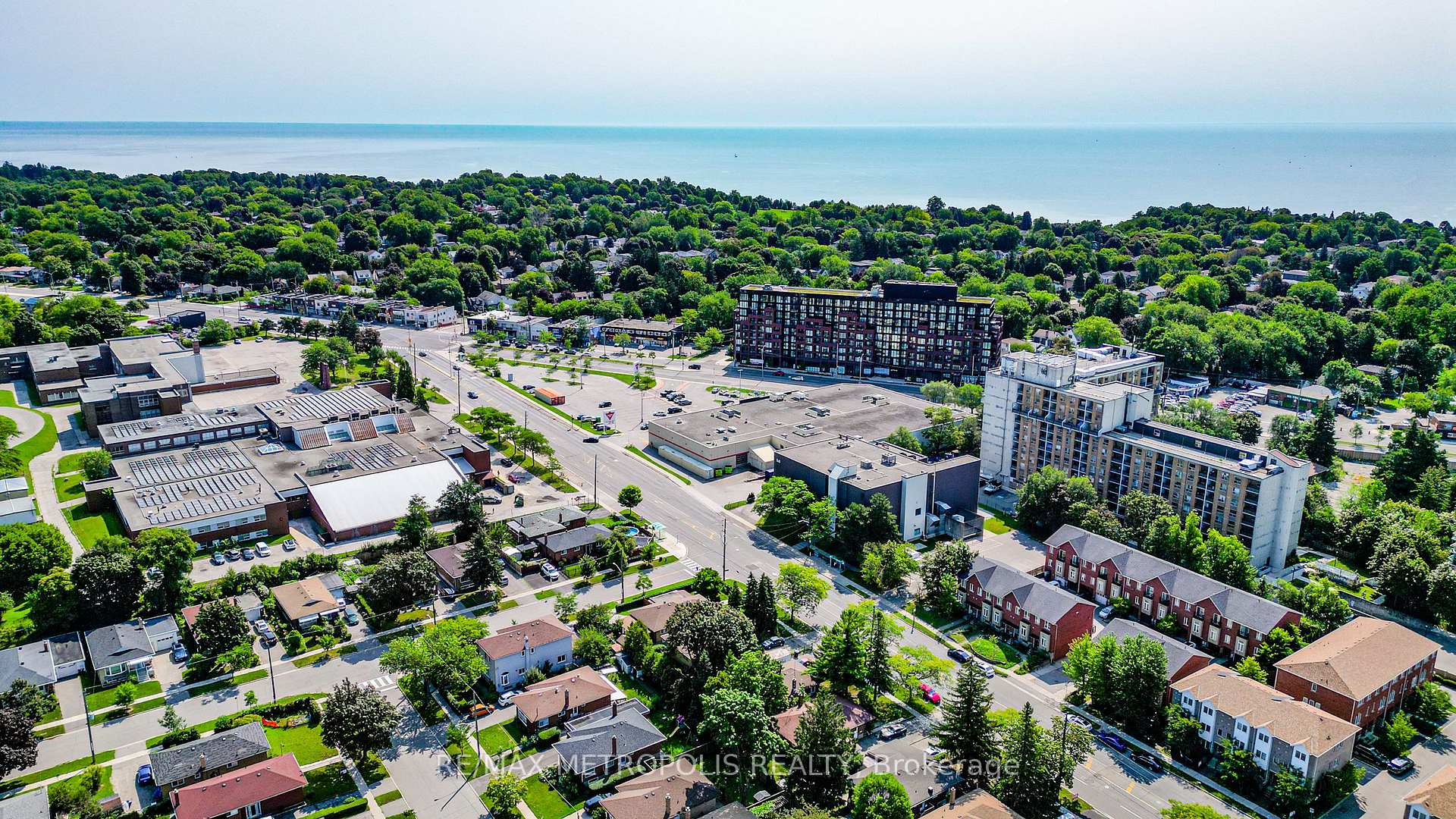 Photo 12 of 3767B St Claire Avenue E, Scarborough, Cliffcrest — HOMEH