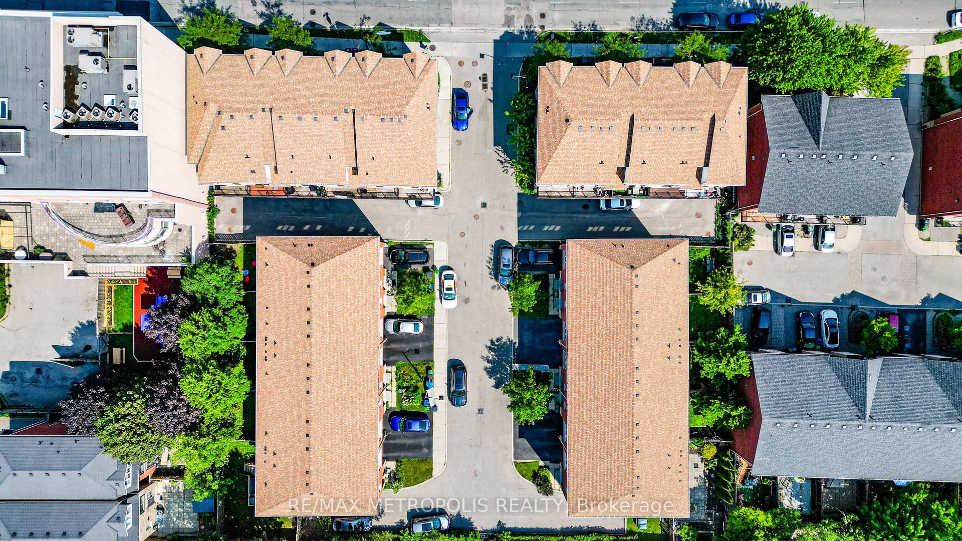 Photo 14 of 3767B St Claire Avenue E, Scarborough, Cliffcrest — HOMEH