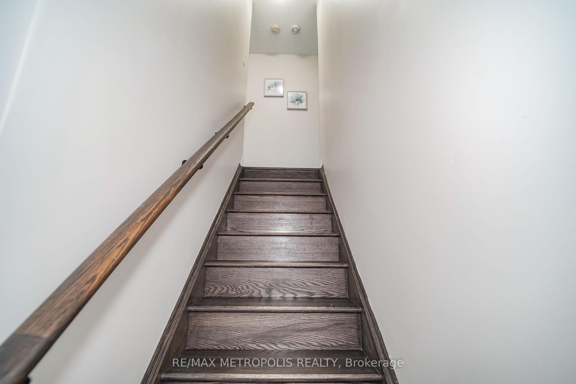 Photo 29 of 3767B St Claire Avenue E, Scarborough, Cliffcrest — HOMEH