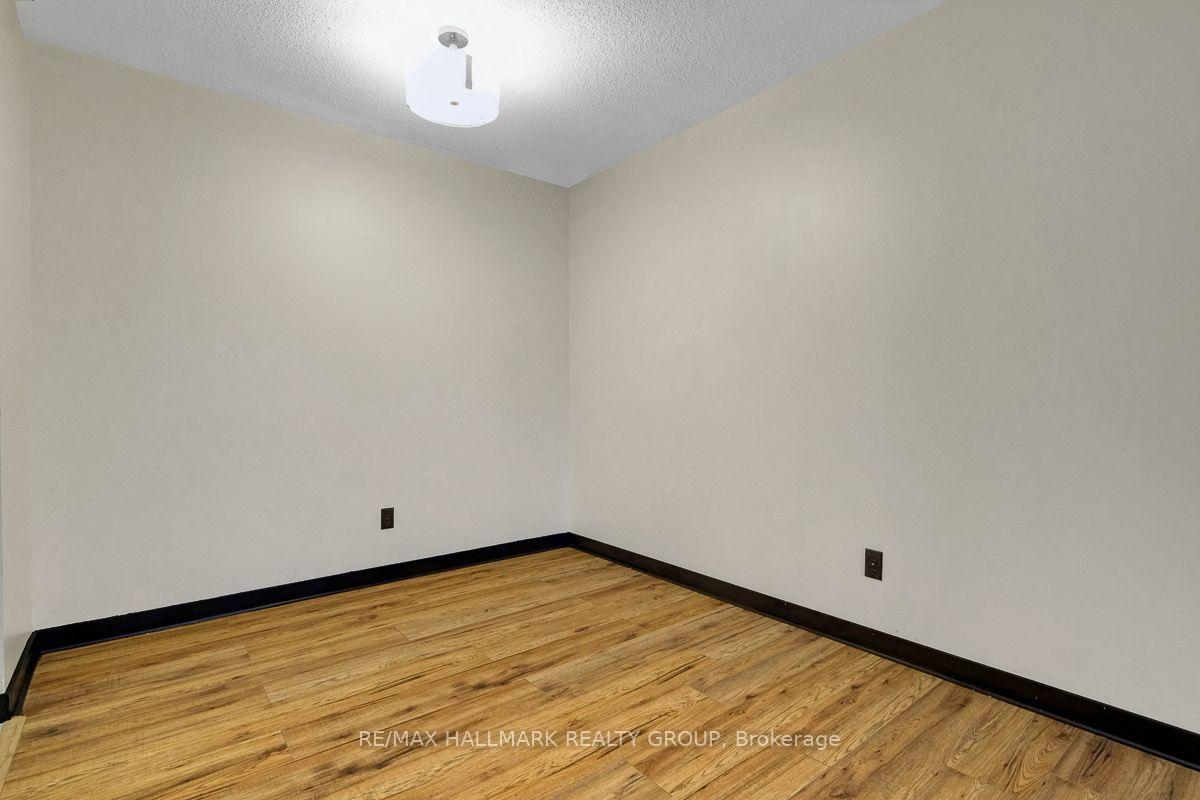 Photo 10 of Unit 401C, 2041 Arrowsmith Drive, Ottawa, Beacon Hill South — HOMEH