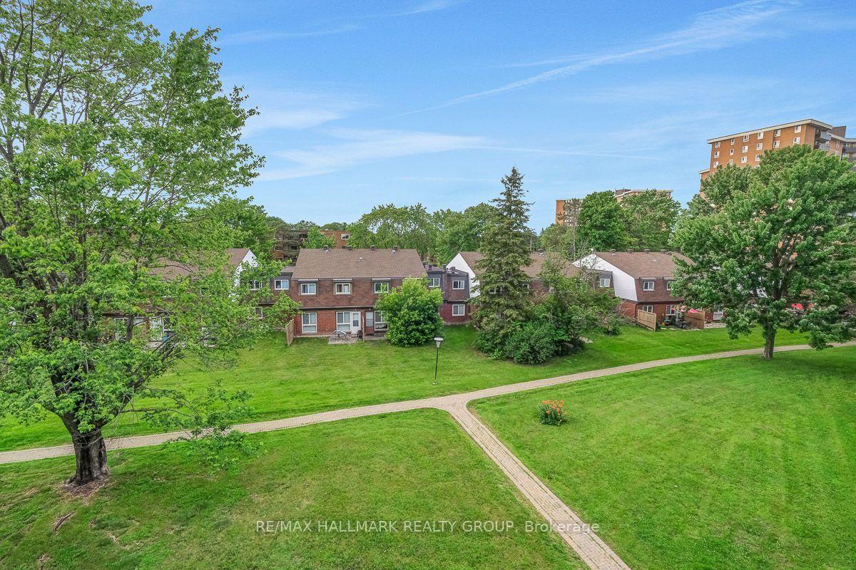 Photo 23 of Unit 401C, 2041 Arrowsmith Drive, Ottawa, Beacon Hill South — HOMEH