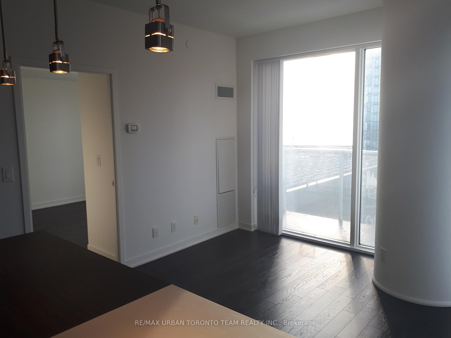 Photo 6 of Unit 5502, 100 Harbour Street, Toronto, Waterfront Communities — HOMEH