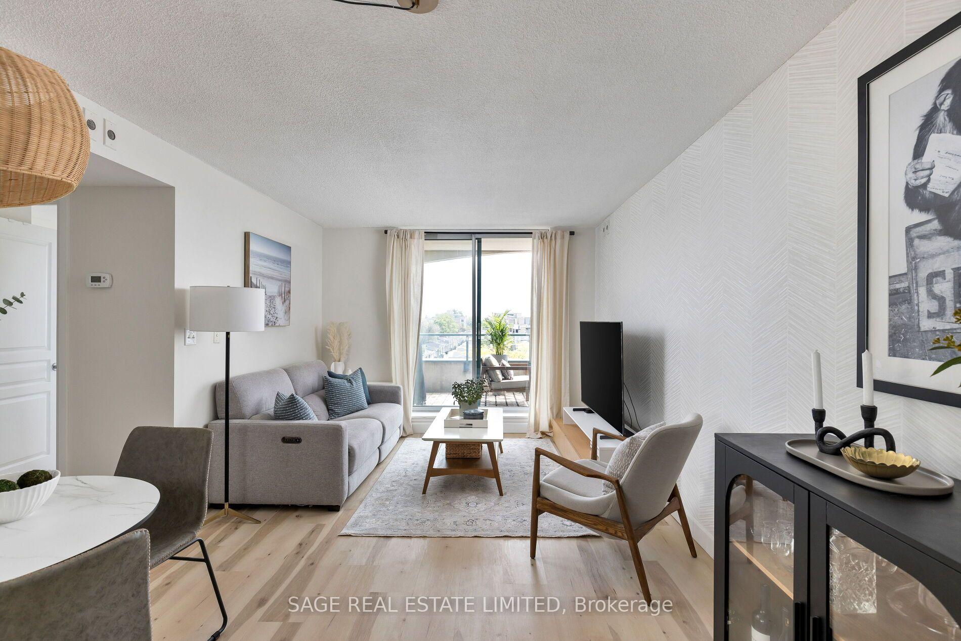 Photo 4 of Unit 401, 1765 Queen Street E, Toronto, The Beaches — HOMEH