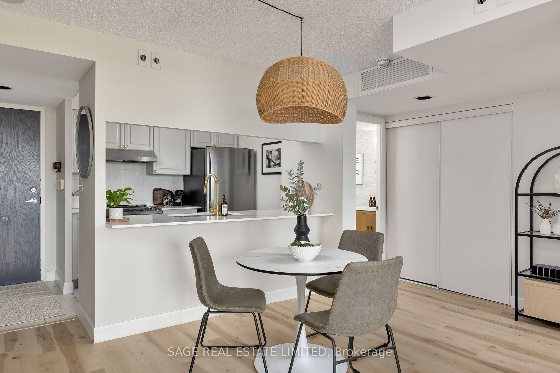 Photo 6 of Unit 401, 1765 Queen Street E, Toronto, The Beaches — HOMEH