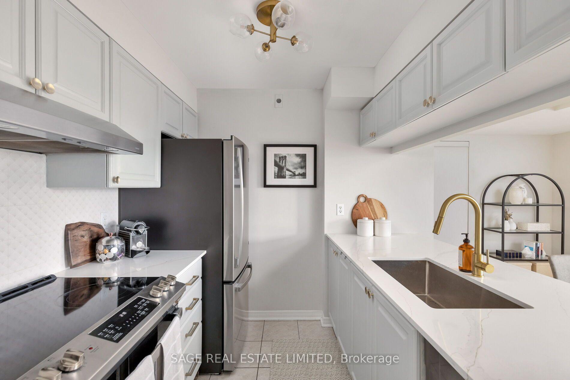 Photo 8 of Unit 401, 1765 Queen Street E, Toronto, The Beaches — HOMEH