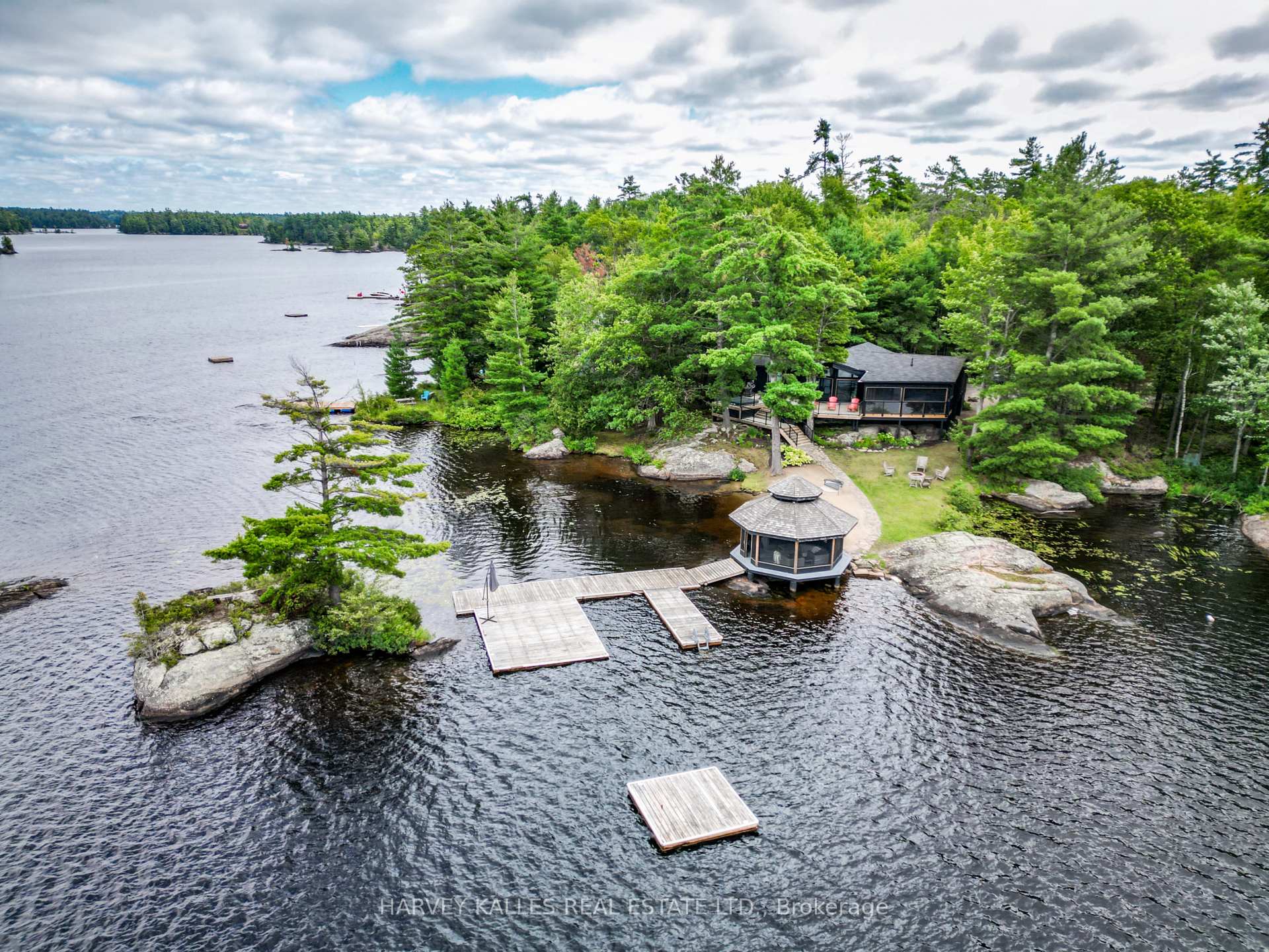 Photo 1 of 1069 White Eagle Road, Gravenhurst, Morrison — HOMEH