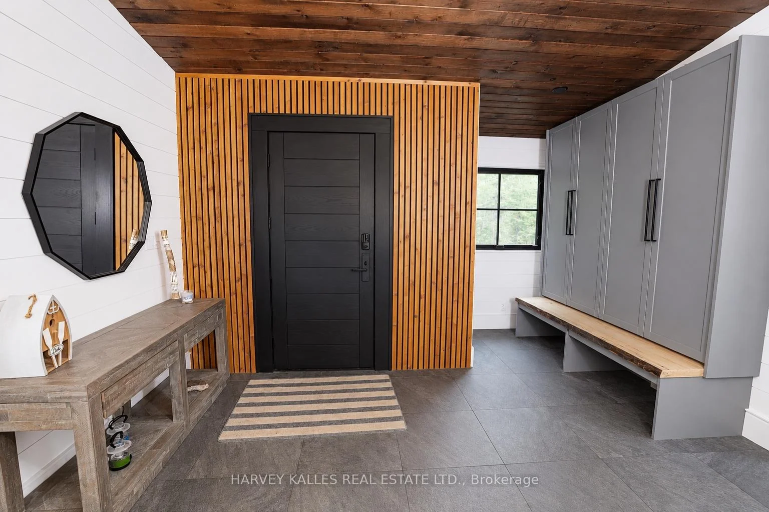 Photo 8 of 1069 White Eagle Road, Gravenhurst, Morrison — HOMEH