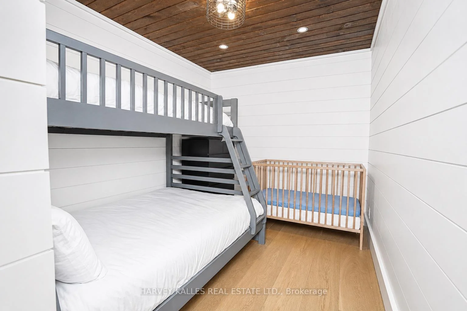 Photo 42 of 1069 White Eagle Road, Gravenhurst, Morrison — HOMEH