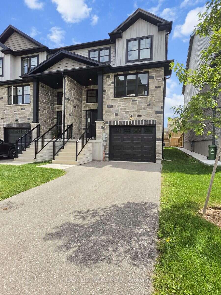 Photo 2 of 10 Kay Crescent, Guelph, Pineridge/Westminster Woods — HOMEH