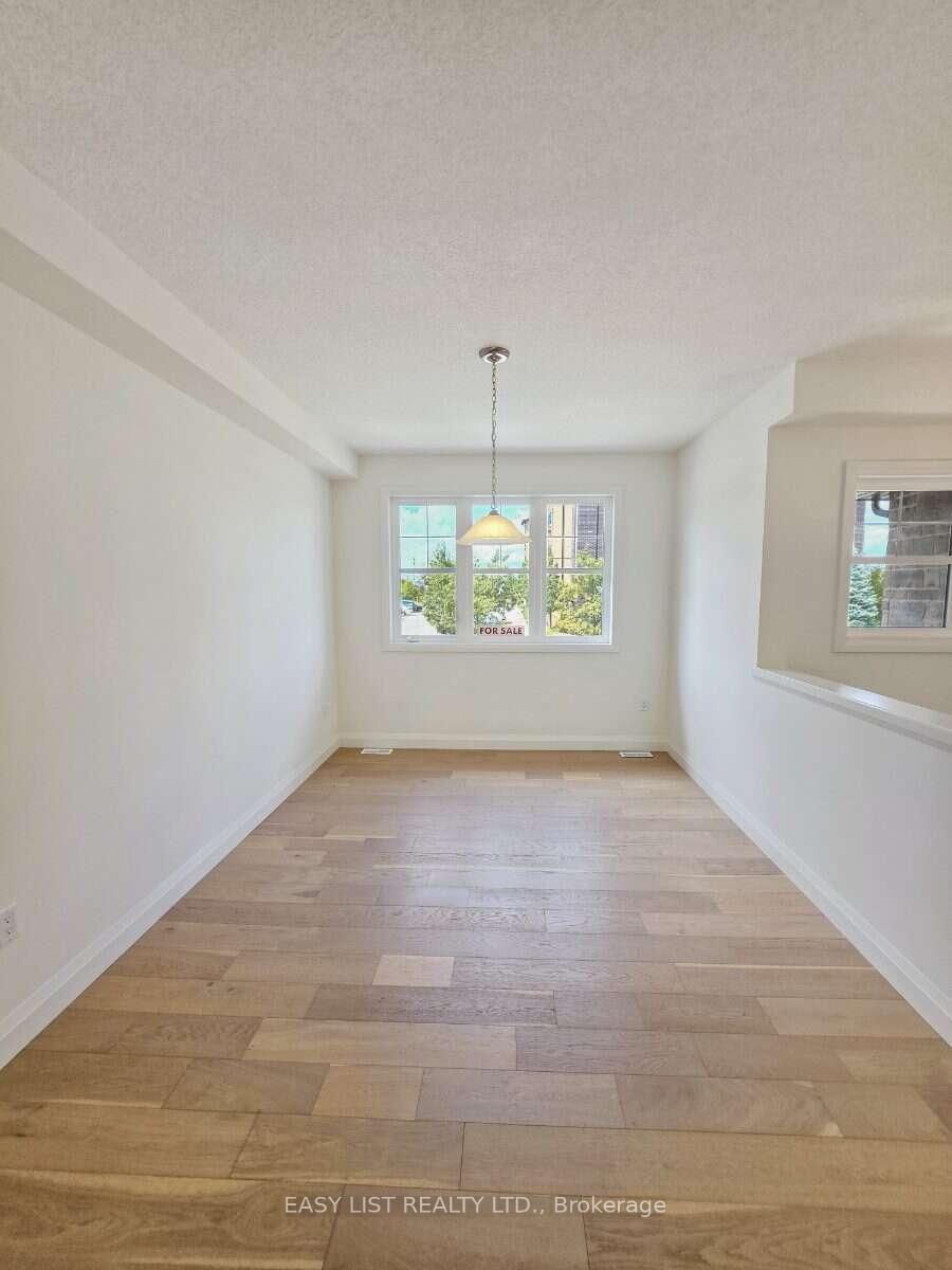 Photo 8 of 10 Kay Crescent, Guelph, Pineridge/Westminster Woods — HOMEH