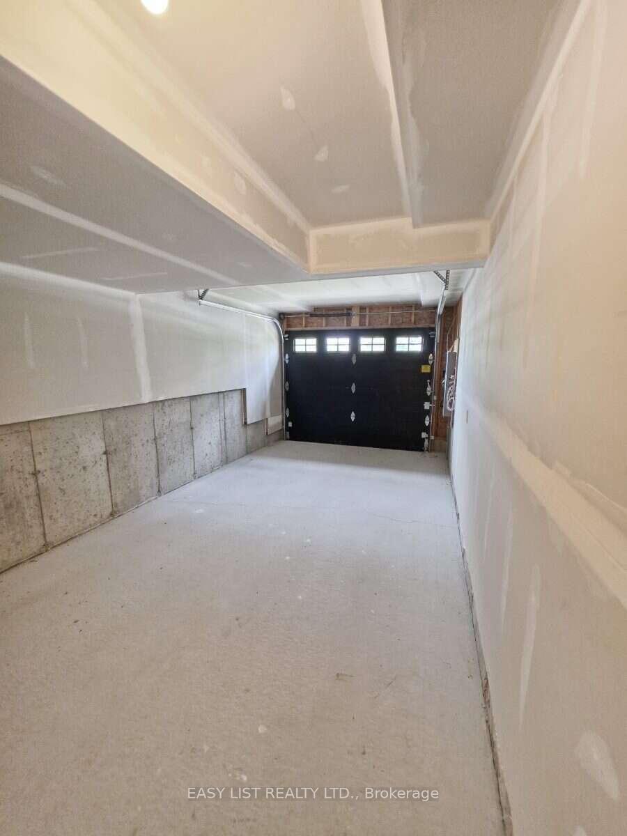 Photo 26 of 10 Kay Crescent, Guelph, Pineridge/Westminster Woods — HOMEH