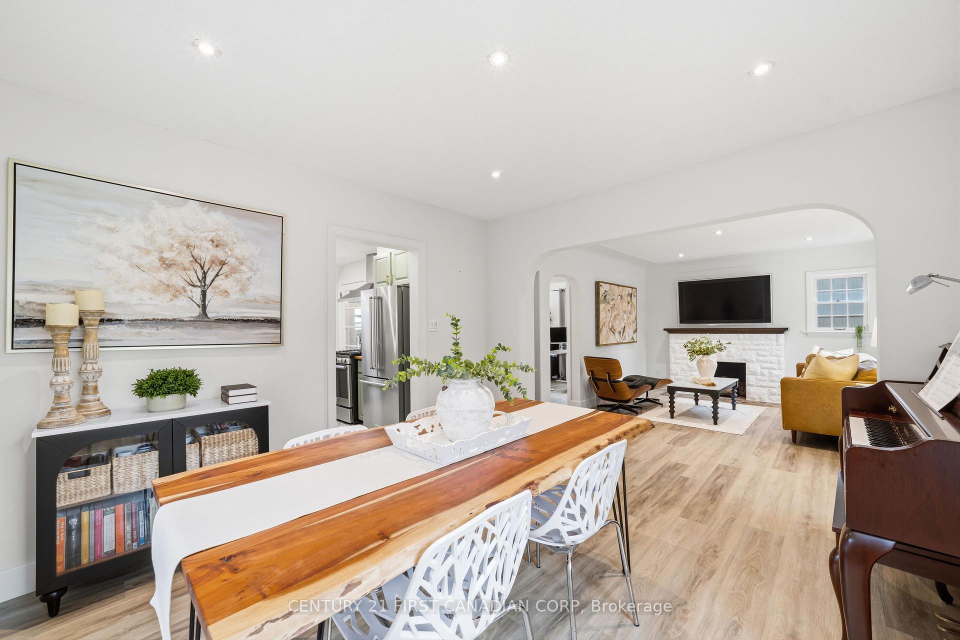 Photo 13 of 378 Byron Boulevard, London, South B — HOMEH