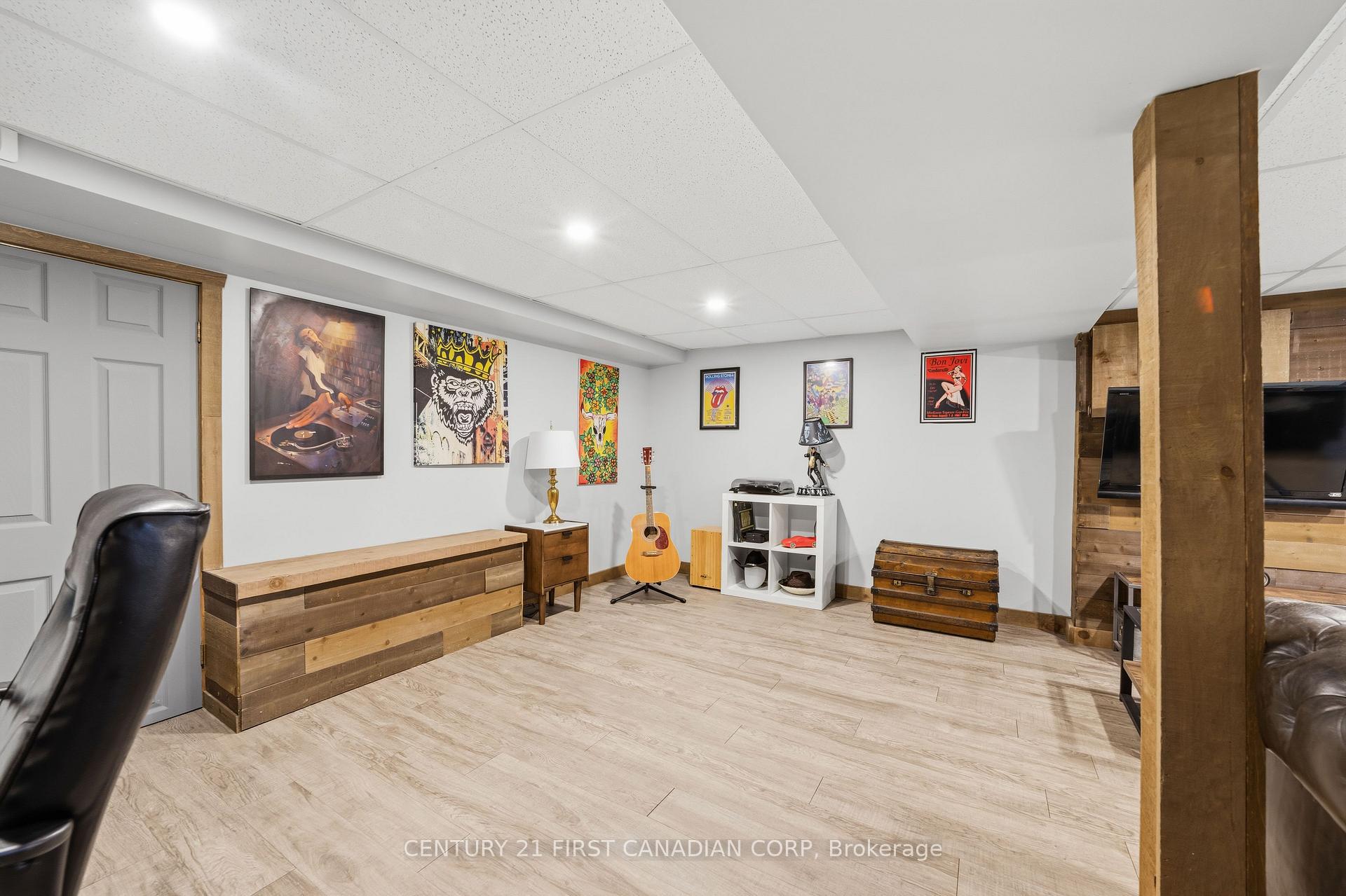 Photo 29 of 378 Byron Boulevard, London, South B — HOMEH