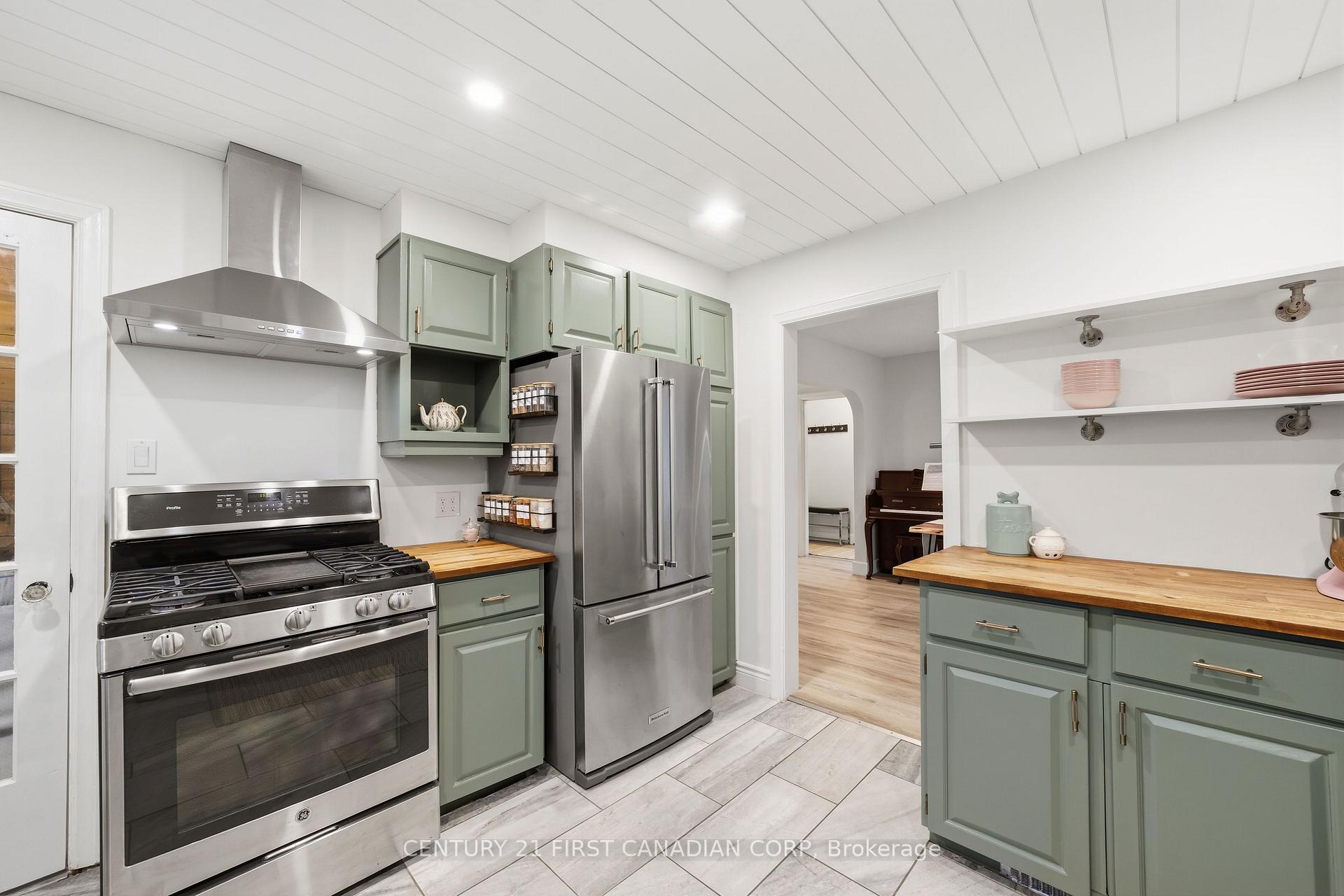 Photo 22 of 378 Byron Boulevard, London, South B — HOMEH