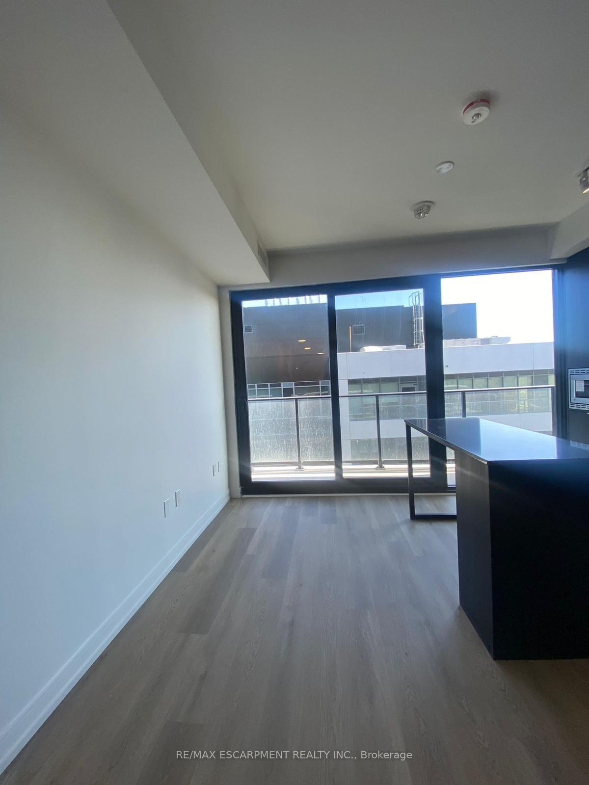 Photo 4 of Unit 1518, 1 Jarvis Street E, Hamilton, Beasley — HOMEH