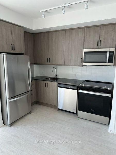 Photo 7 of Unit 703W, 10 Gatineau Drive, Vaughan, Beverley Glen — HOMEH