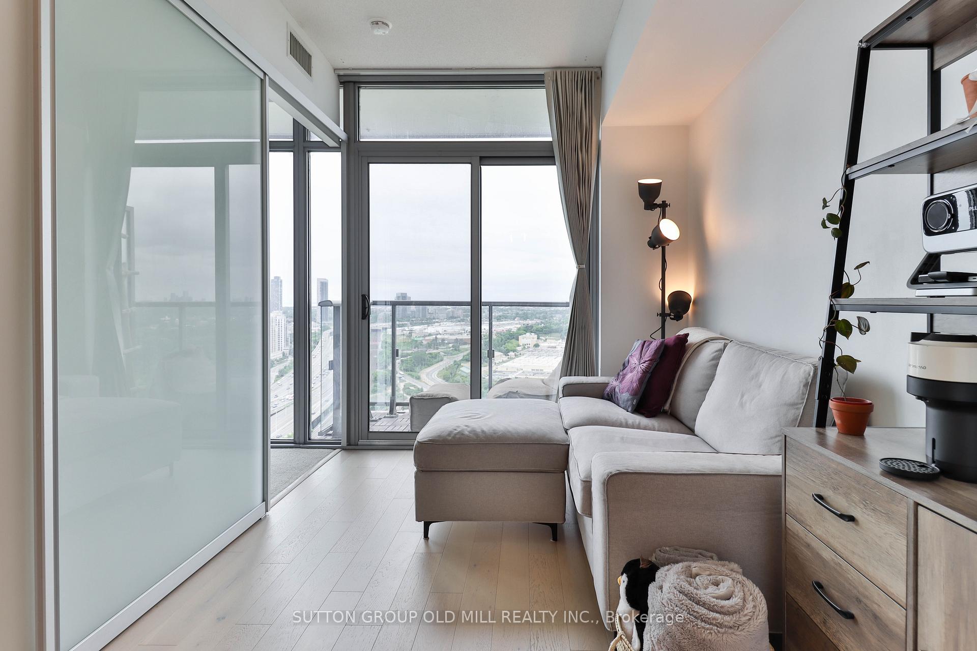 Photo 8 of Unit 2709, 105 The Queensway, Toronto, High Park-Swansea — HOMEH