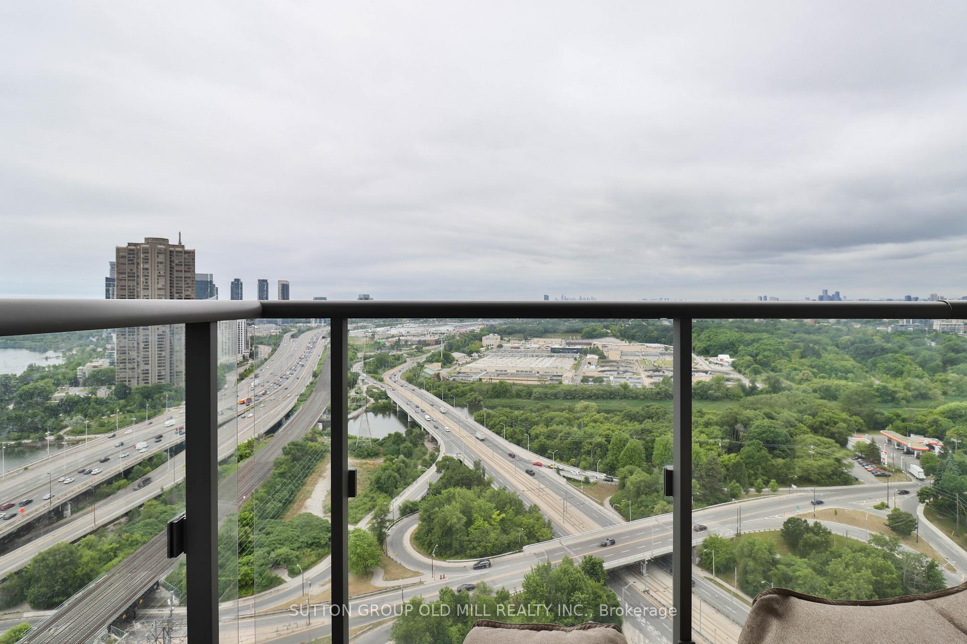 Photo 18 of Unit 2709, 105 The Queensway, Toronto, High Park-Swansea — HOMEH