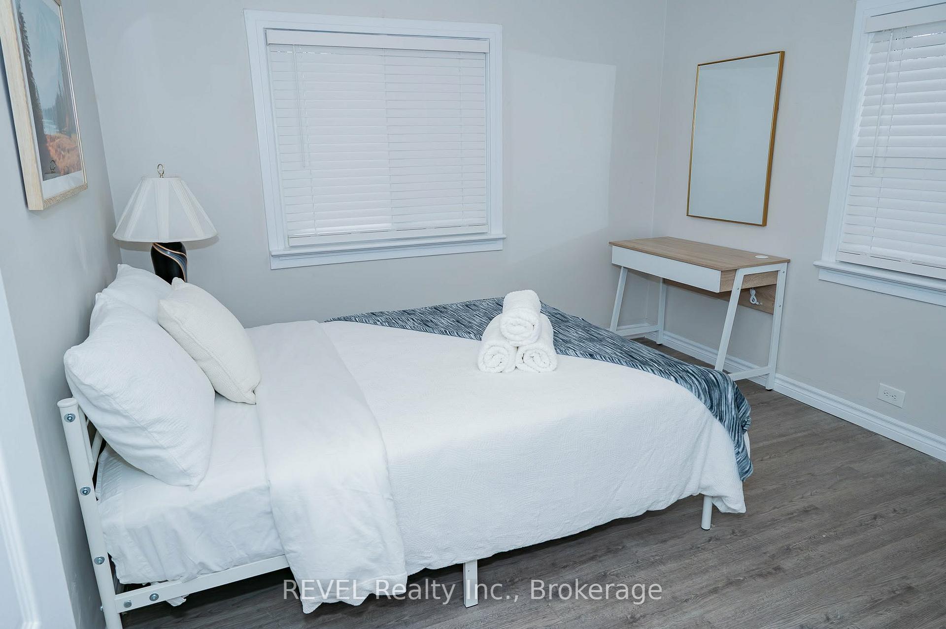 Photo 12 of 6482 Mcleod Road, Niagara Falls, Oldfield — HOMEH