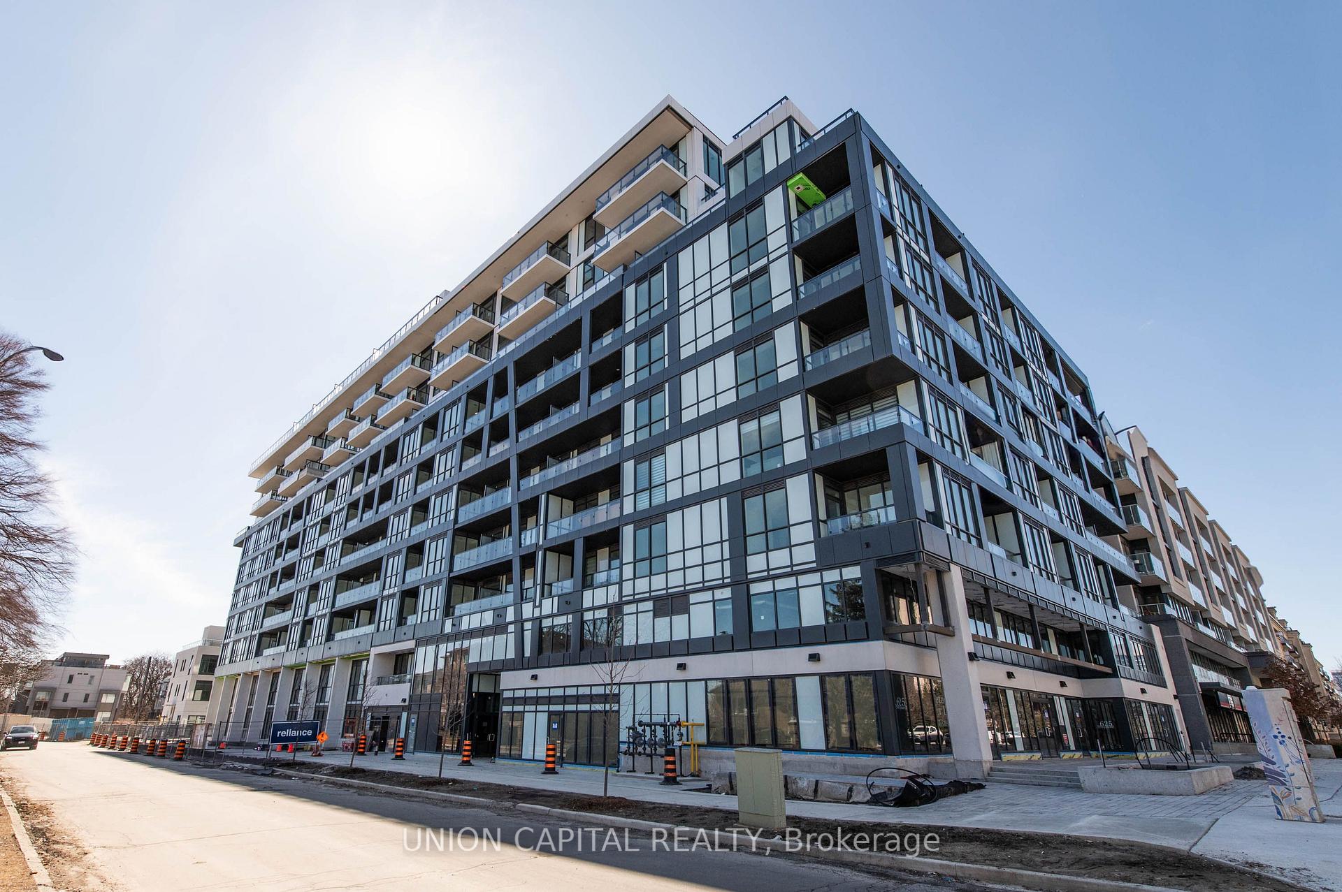 Front of Unit 228, 6 Greenbriar Road