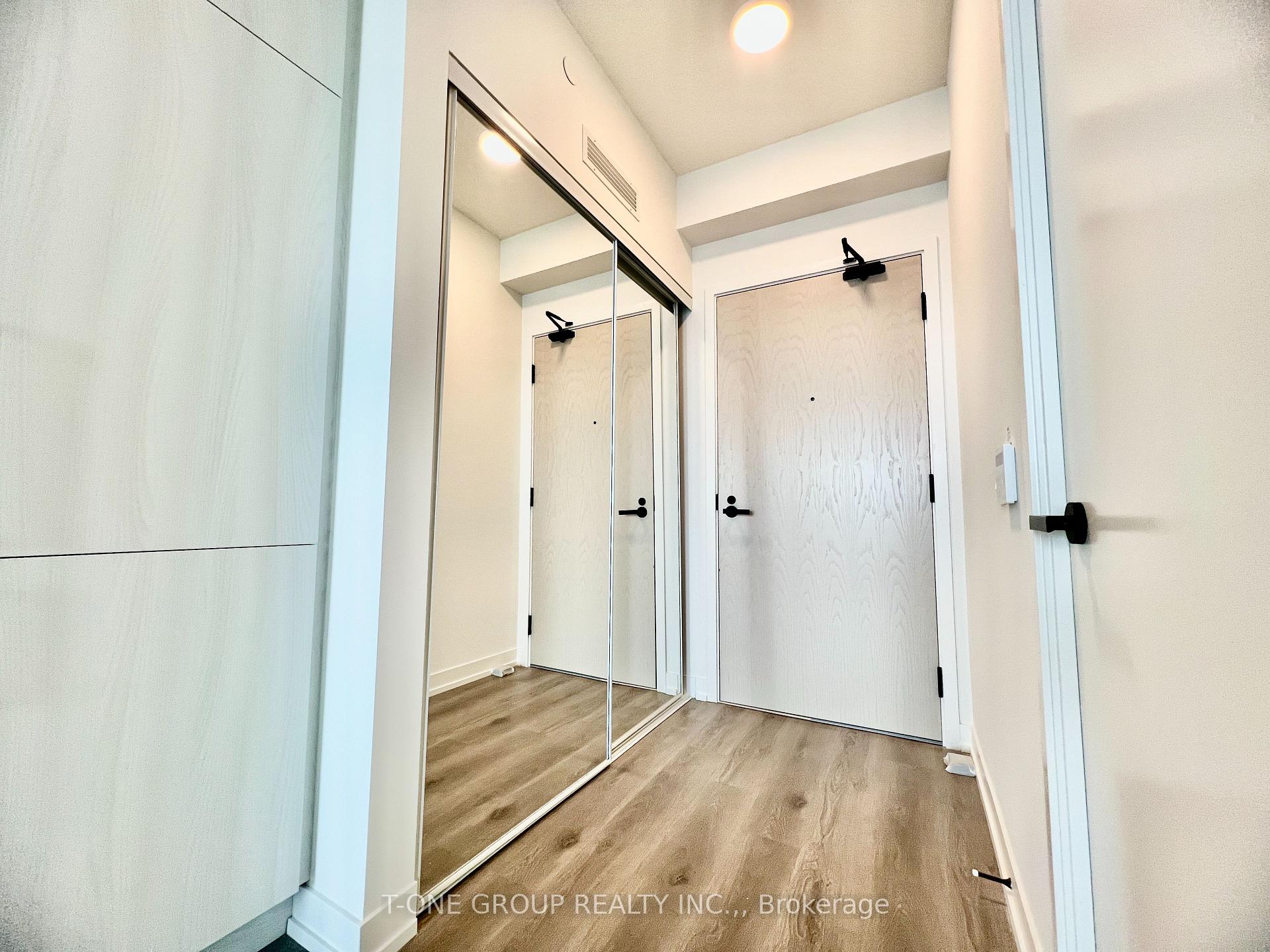 Photo 2 of Unit 5203, 225 Commerce Street, Vaughan, Vaughan Corporate Centre — HOMEH