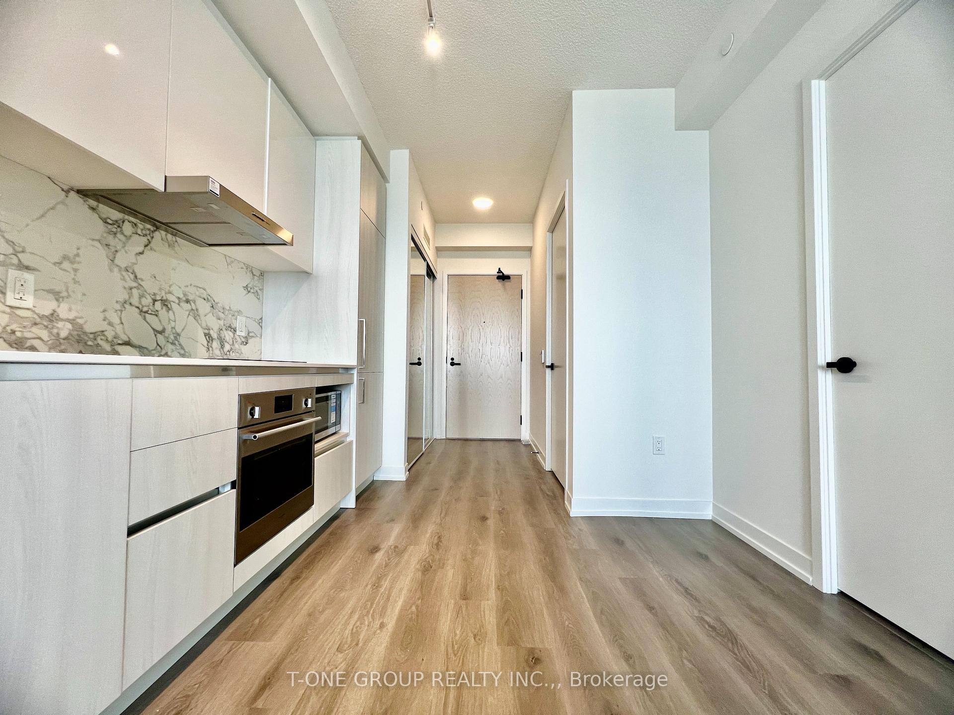 Photo 4 of Unit 5203, 225 Commerce Street, Vaughan, Vaughan Corporate Centre — HOMEH
