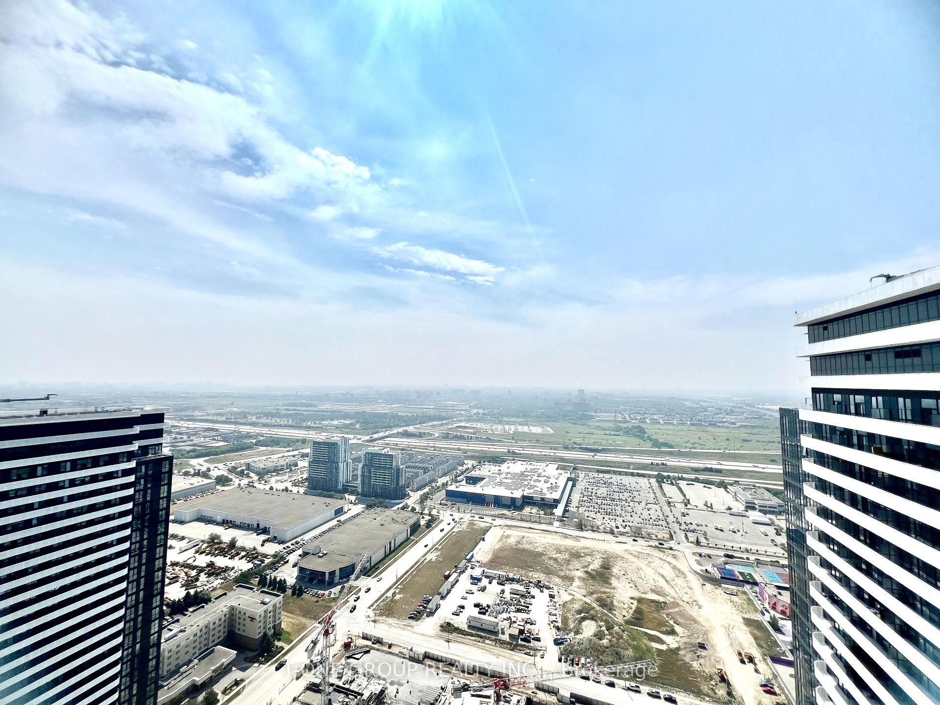 Photo 12 of Unit 5203, 225 Commerce Street, Vaughan, Vaughan Corporate Centre — HOMEH