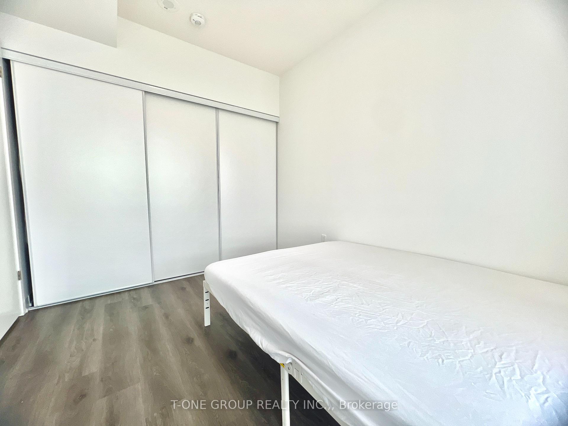 Photo 16 of Unit 5203, 225 Commerce Street, Vaughan, Vaughan Corporate Centre — HOMEH