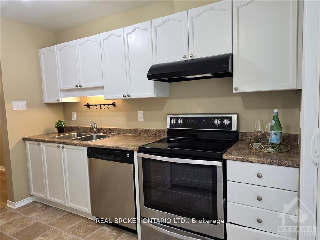 Photo 6 of 59 Piper Crescent, Ottawa, Kanata - Morgan's Grant/South March — HOMEH