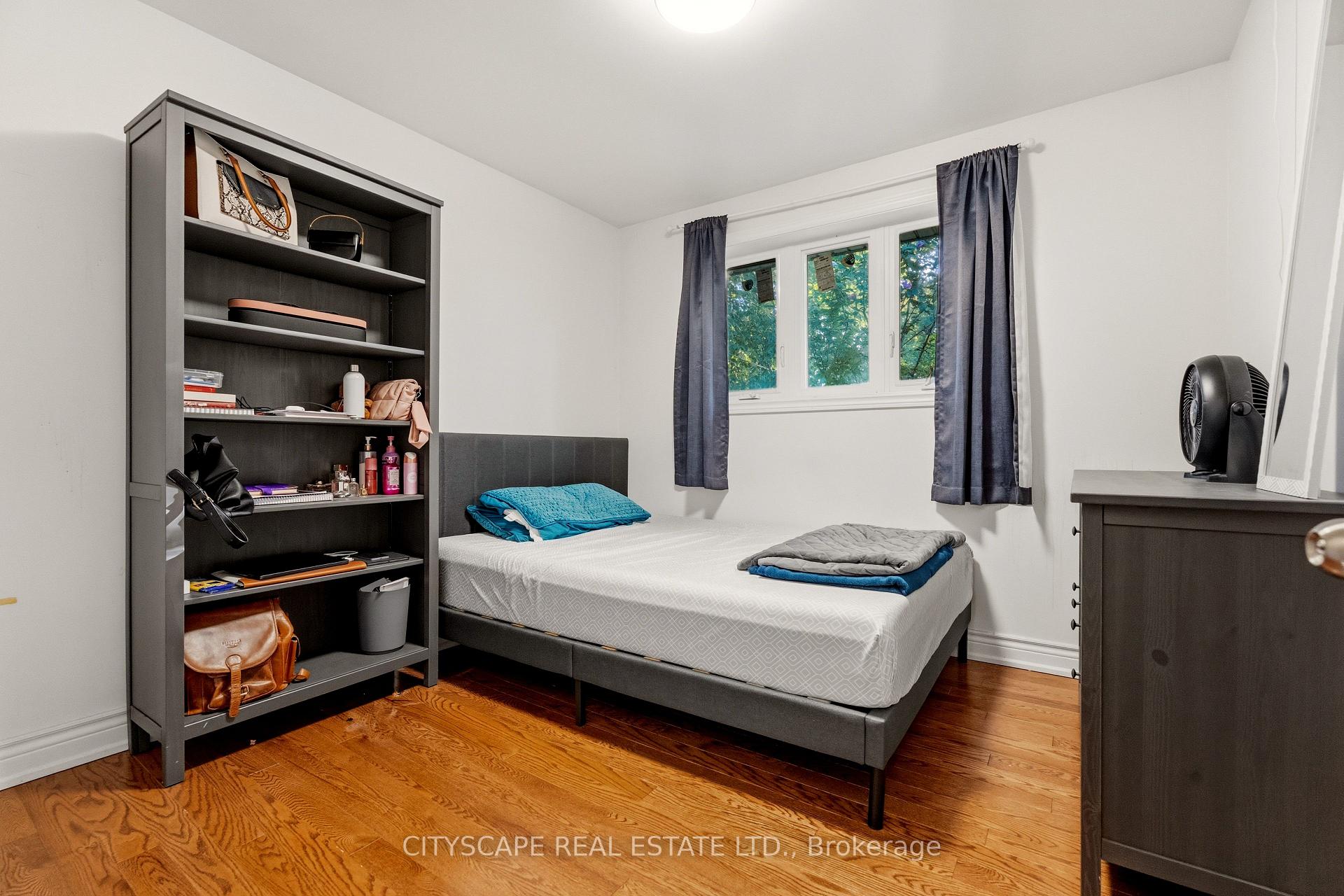 Photo 19 of 12 Vanderbrent Crescent, Etobicoke, Willowridge-Martingrove-Richview — HOMEH