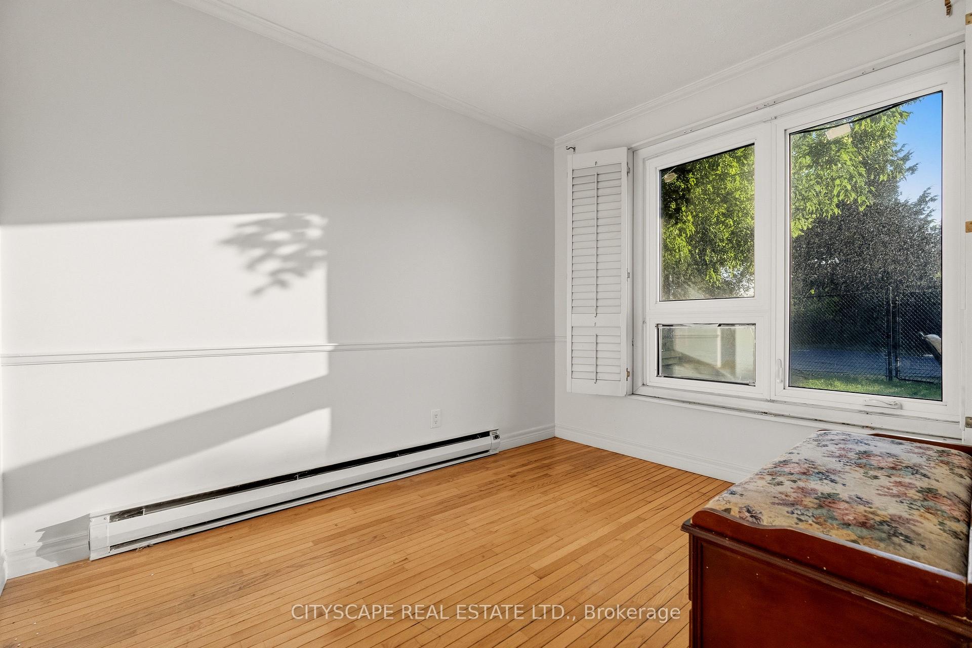 Photo 40 of 12 Vanderbrent Crescent, Etobicoke, Willowridge-Martingrove-Richview — HOMEH