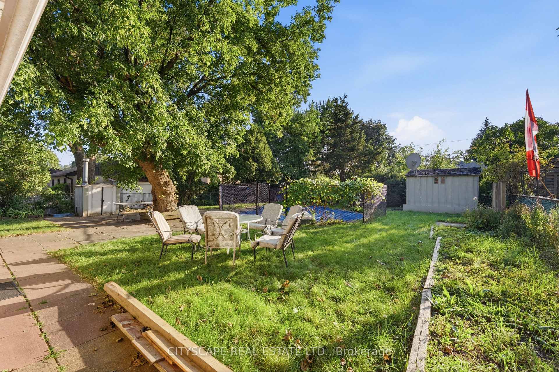 Photo 44 of 12 Vanderbrent Crescent, Etobicoke, Willowridge-Martingrove-Richview — HOMEH