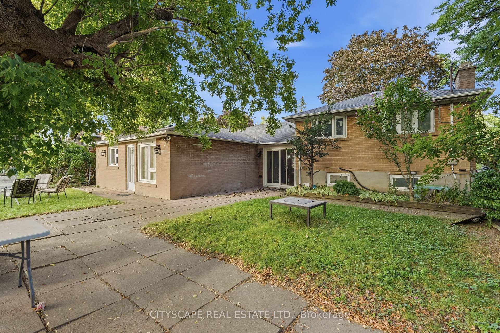 Photo 46 of 12 Vanderbrent Crescent, Etobicoke, Willowridge-Martingrove-Richview — HOMEH