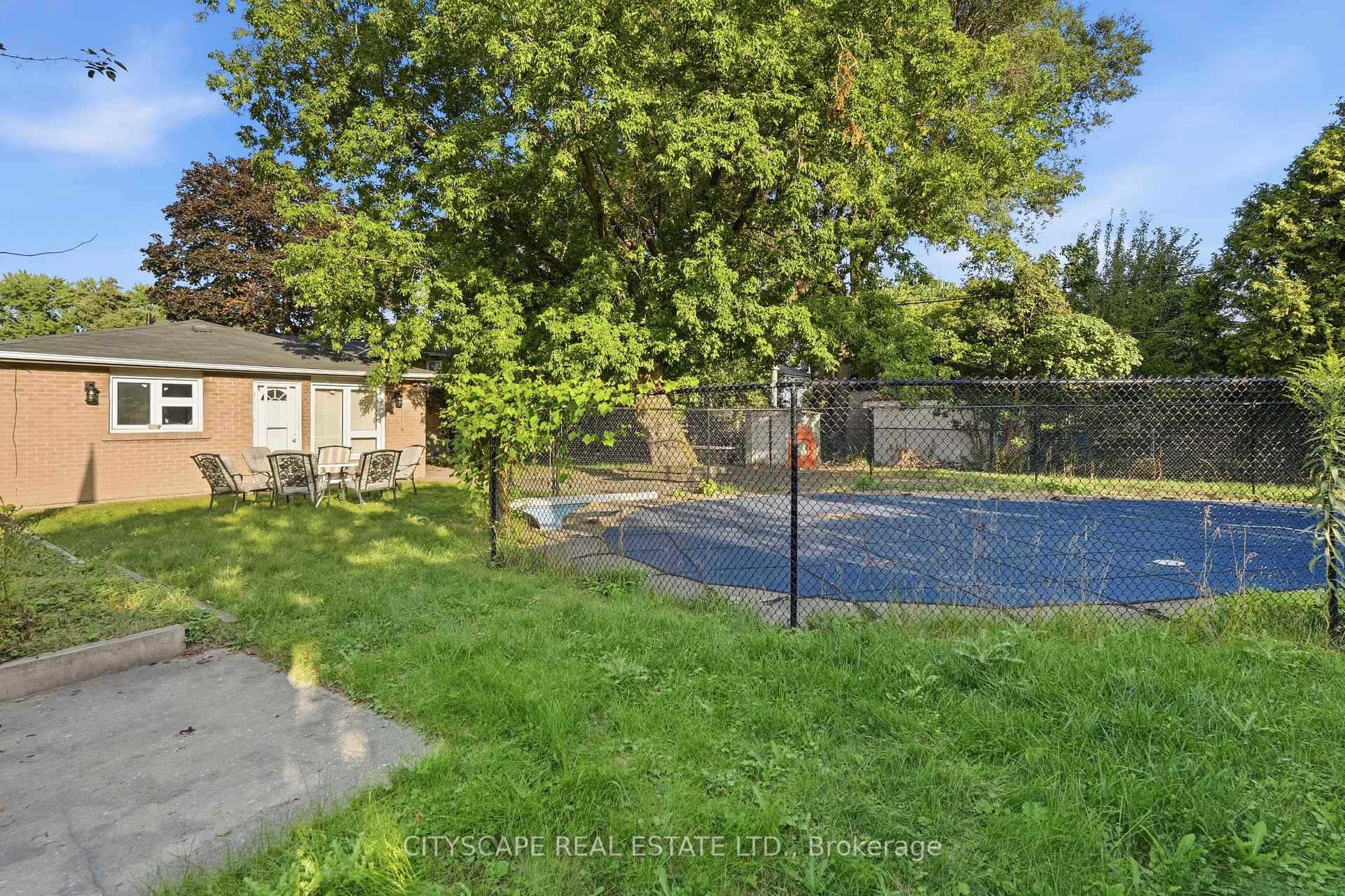 Photo 49 of 12 Vanderbrent Crescent, Etobicoke, Willowridge-Martingrove-Richview — HOMEH