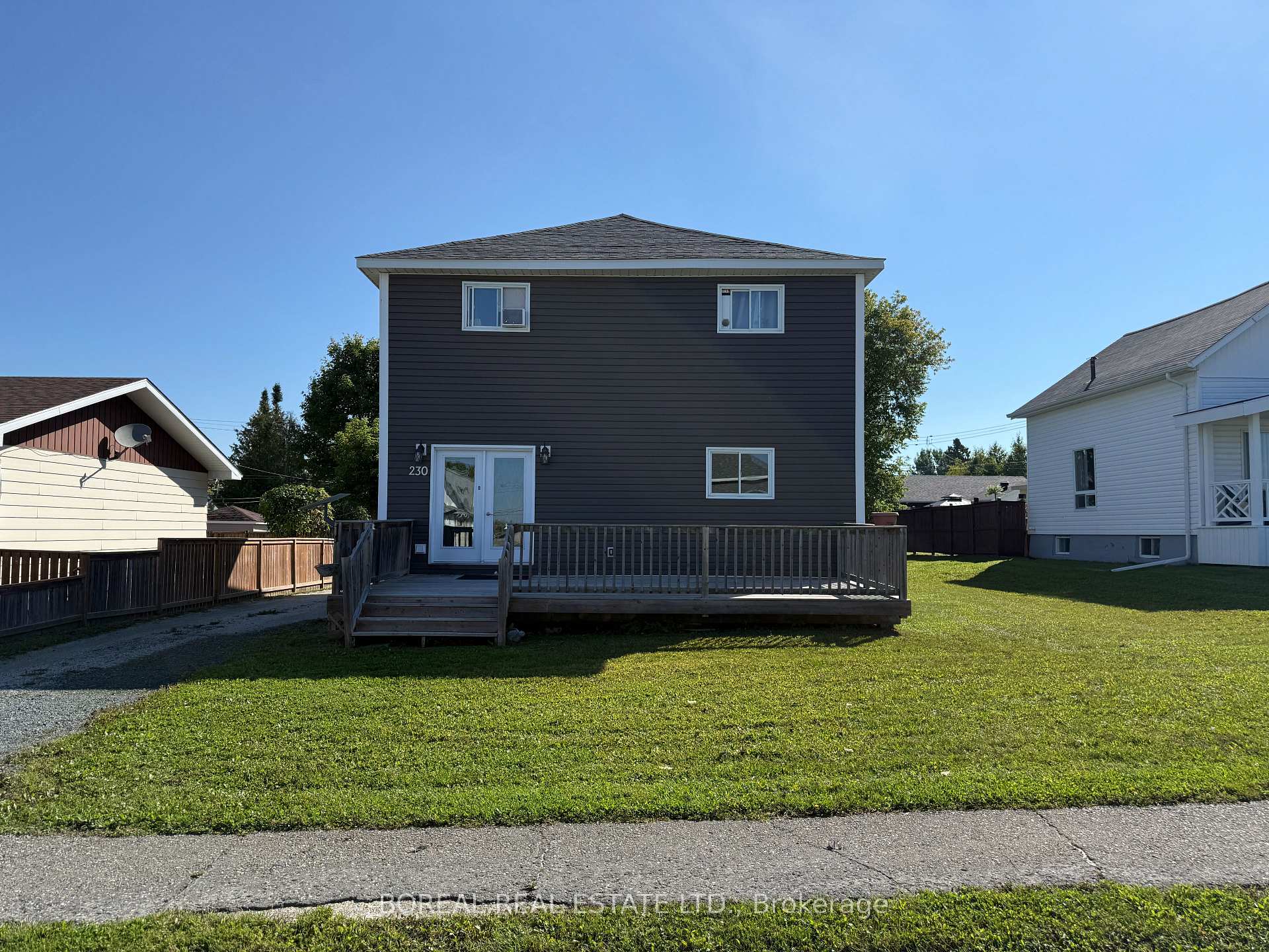 Photo 1 of 230 Tenth Avenue, Cochrane — HOMEH