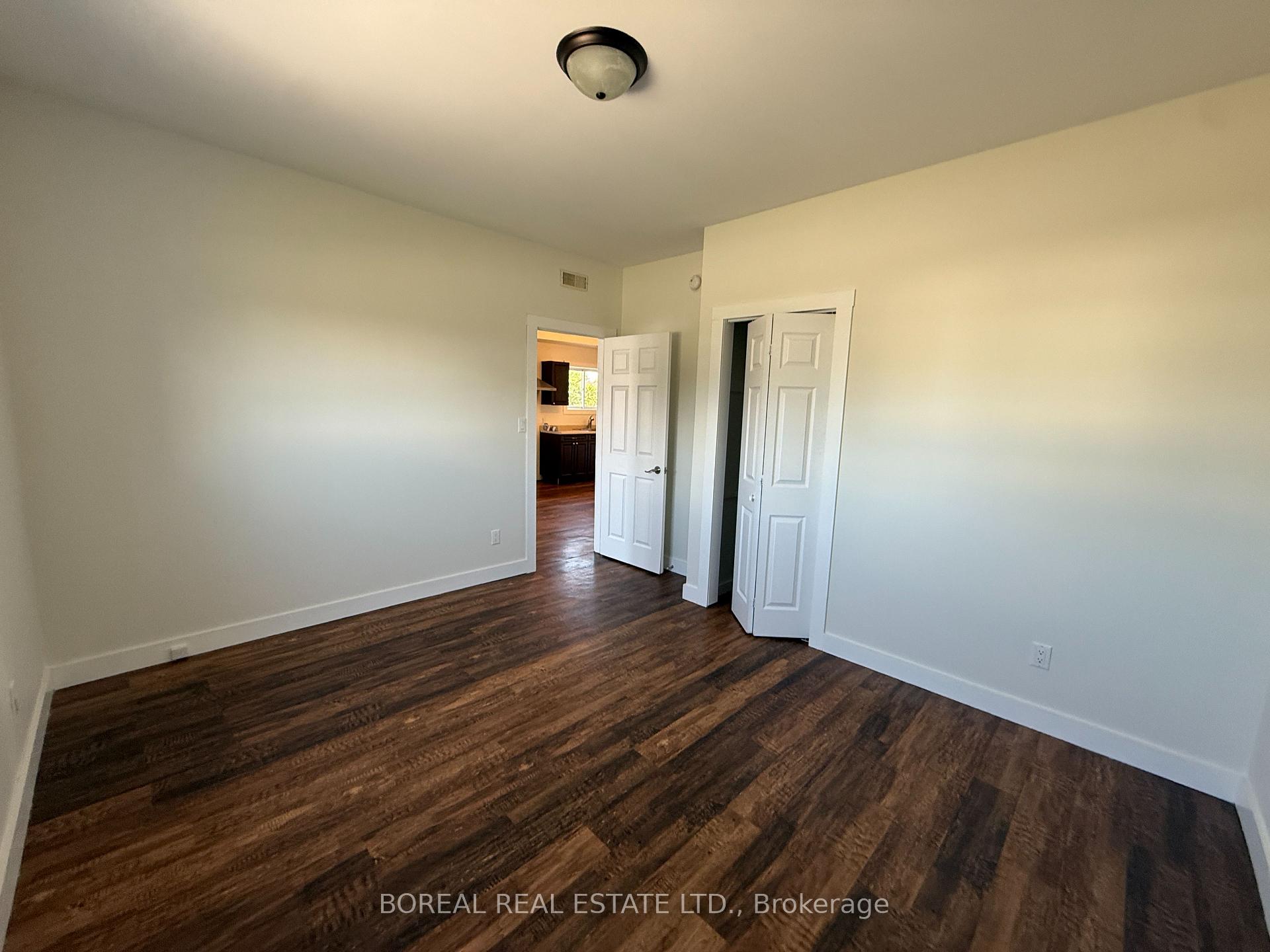 Photo 17 of 230 Tenth Avenue, Cochrane — HOMEH