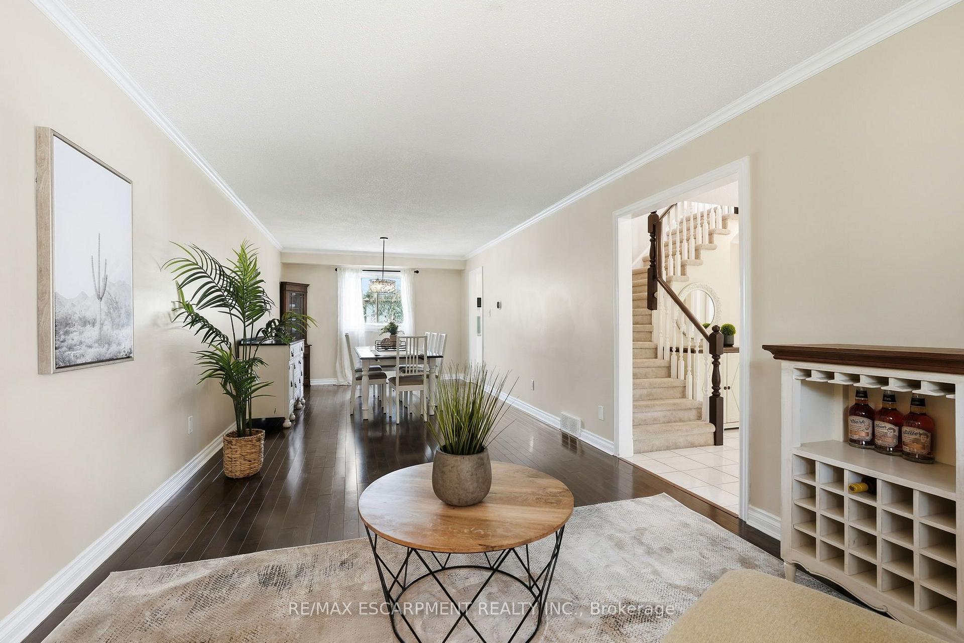 Photo 9 of 10 Acacia Street, Hamilton, Stoney Creek Mountain — HOMEH