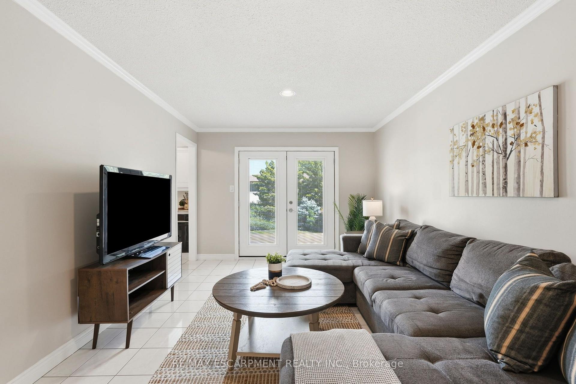 Photo 18 of 10 Acacia Street, Hamilton, Stoney Creek Mountain — HOMEH