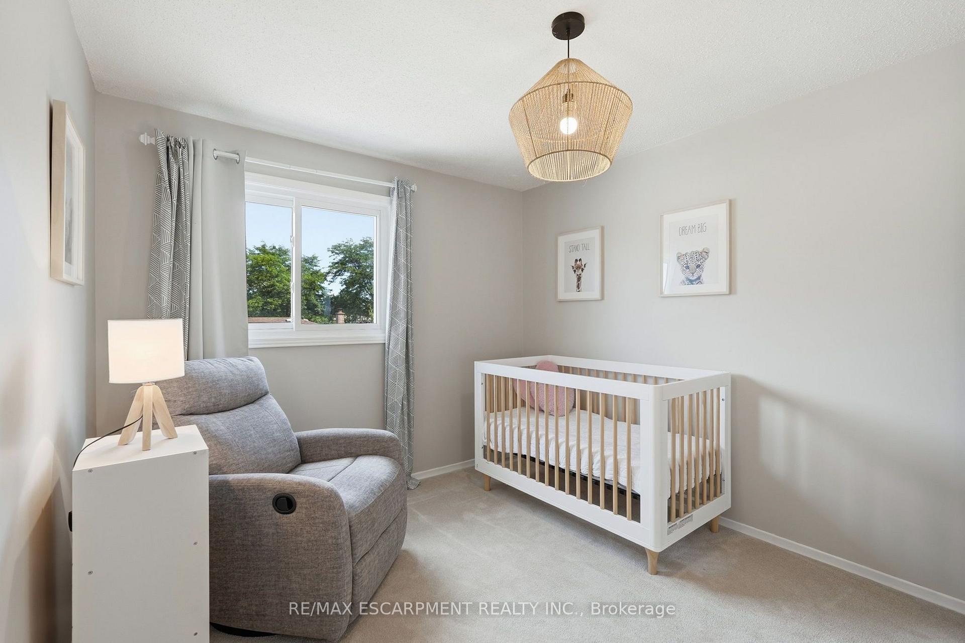 Photo 24 of 10 Acacia Street, Hamilton, Stoney Creek Mountain — HOMEH