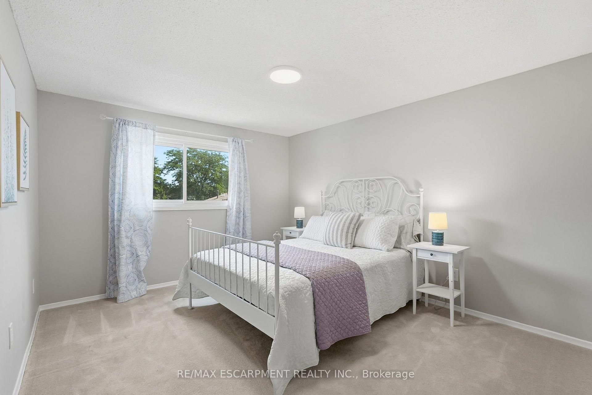 Photo 26 of 10 Acacia Street, Hamilton, Stoney Creek Mountain — HOMEH