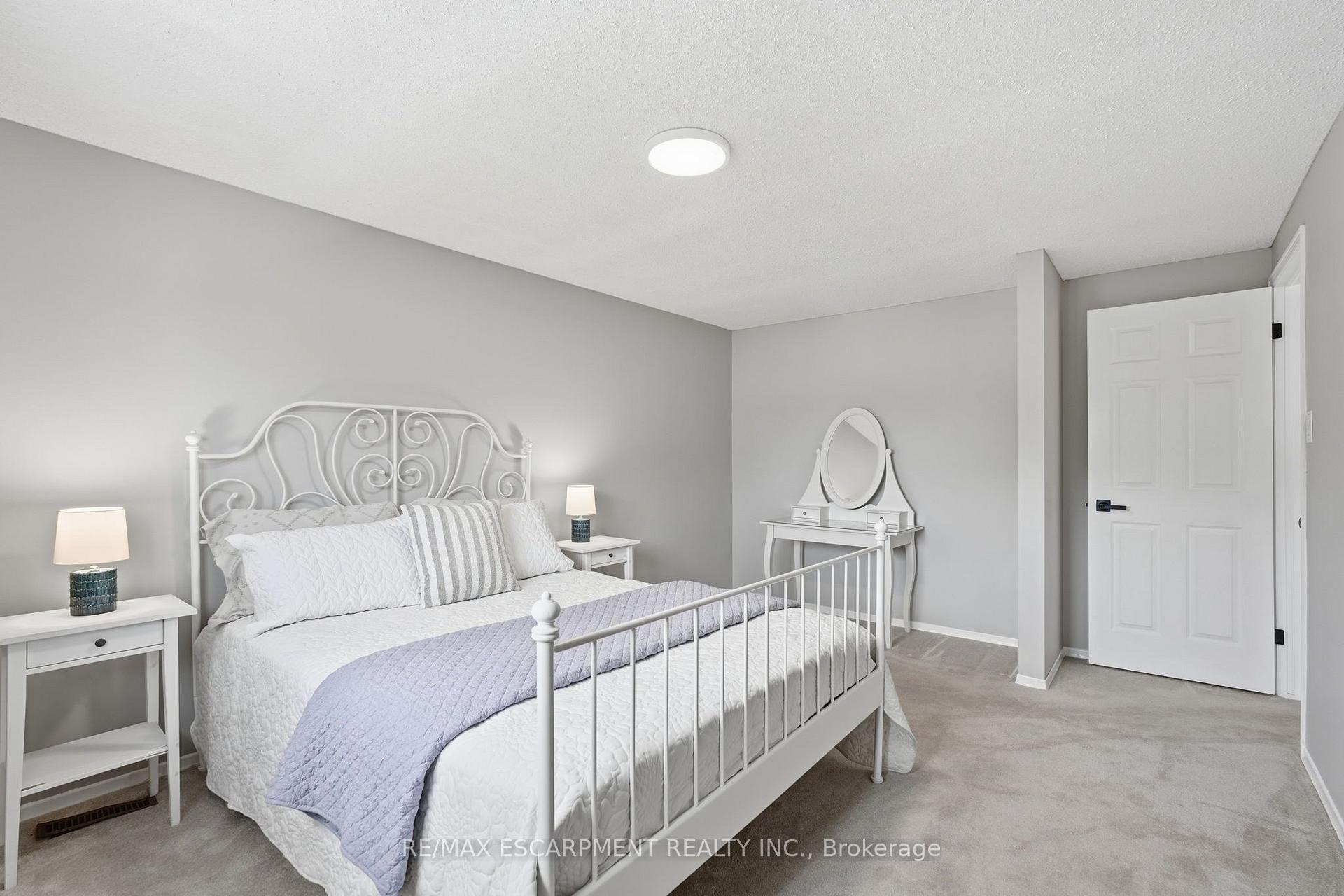 Photo 27 of 10 Acacia Street, Hamilton, Stoney Creek Mountain — HOMEH