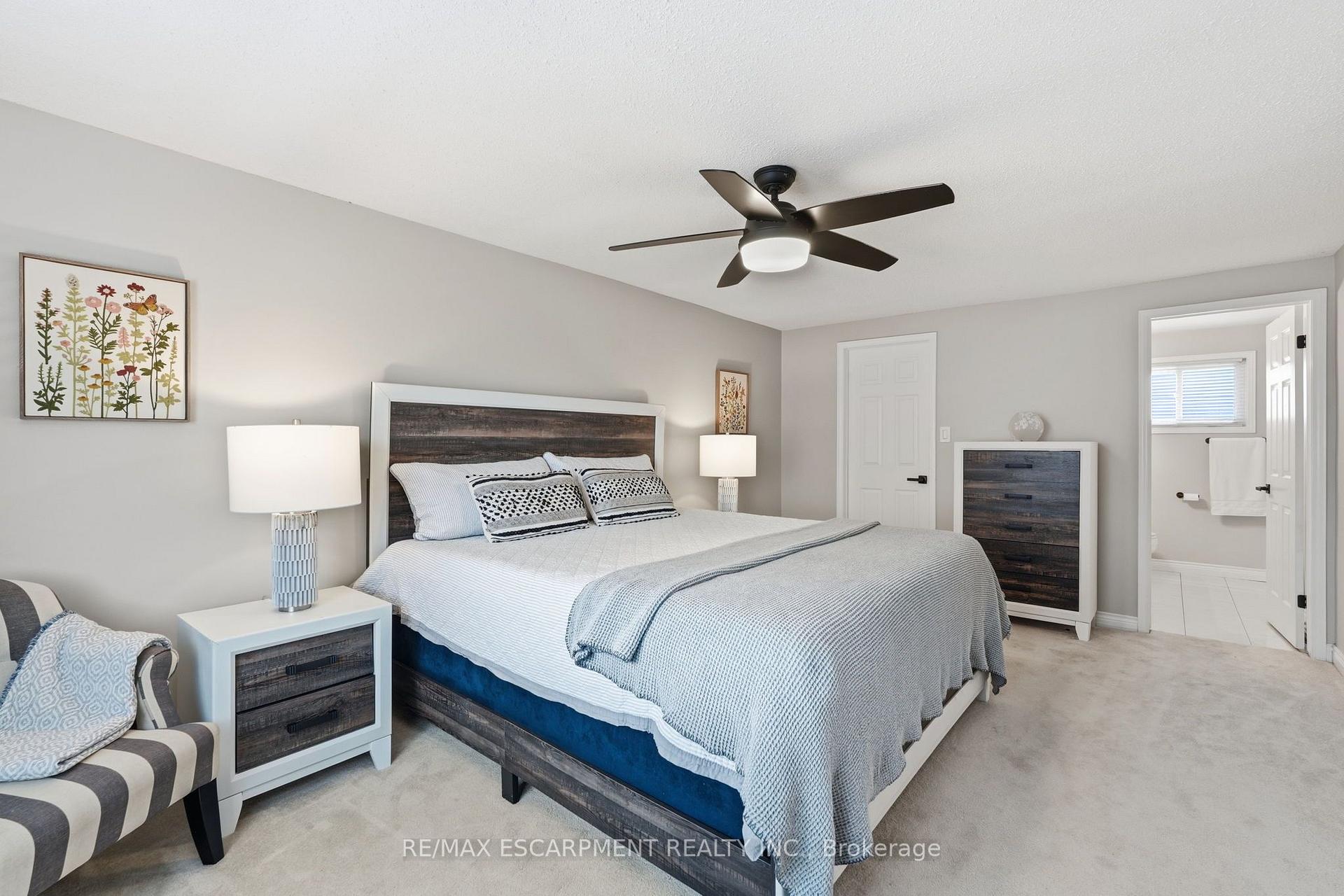 Photo 33 of 10 Acacia Street, Hamilton, Stoney Creek Mountain — HOMEH