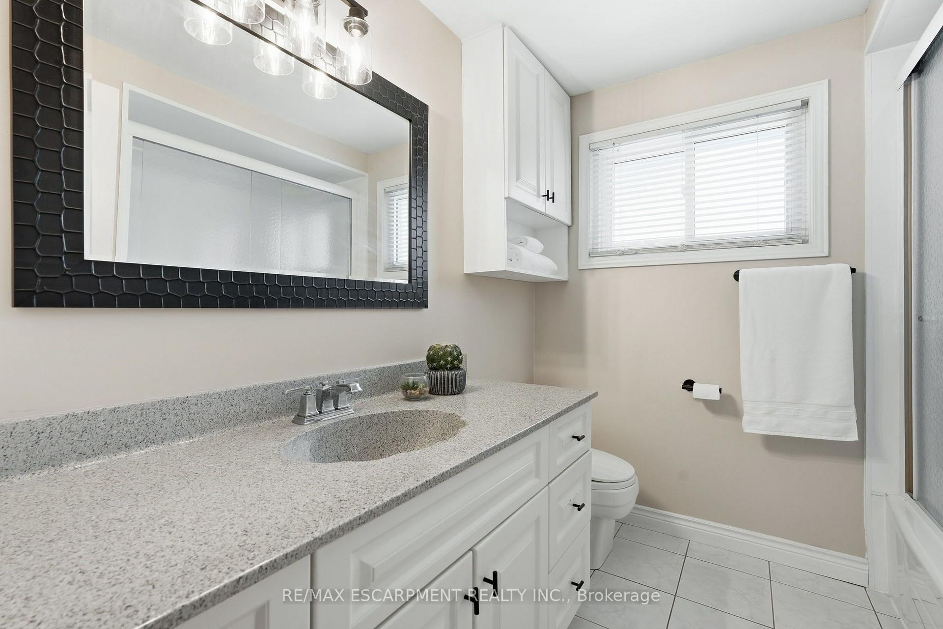 Photo 35 of 10 Acacia Street, Hamilton, Stoney Creek Mountain — HOMEH